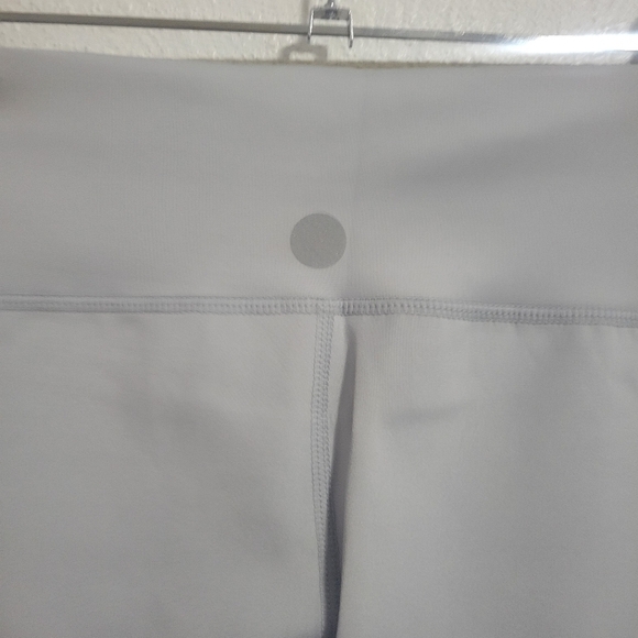 NWT Threads 4 Thought leggings size medium - Picture 6 of 13